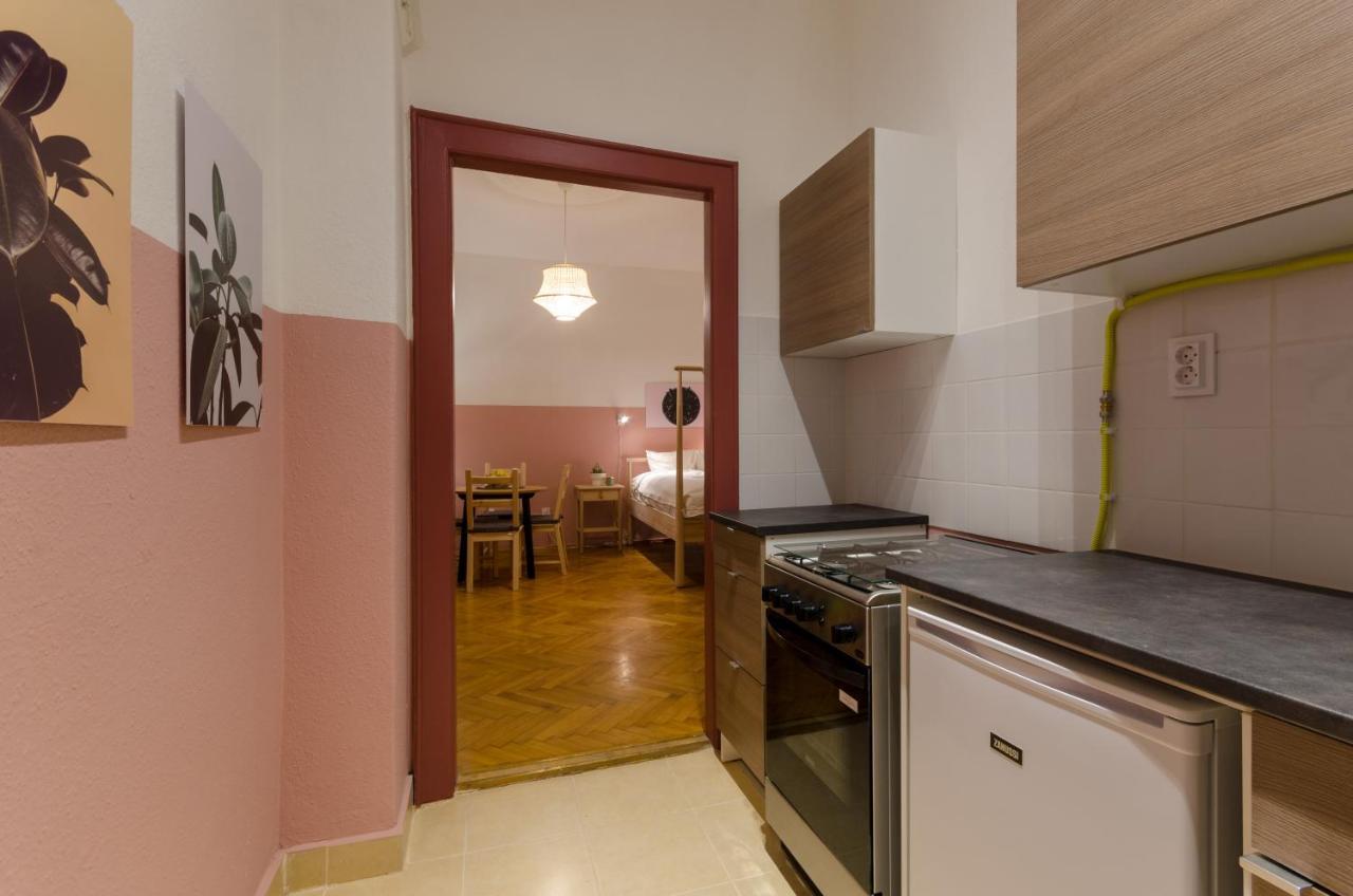 부다페스트 Studio Next To Kiraly Street Kd11 아파트 외부 사진